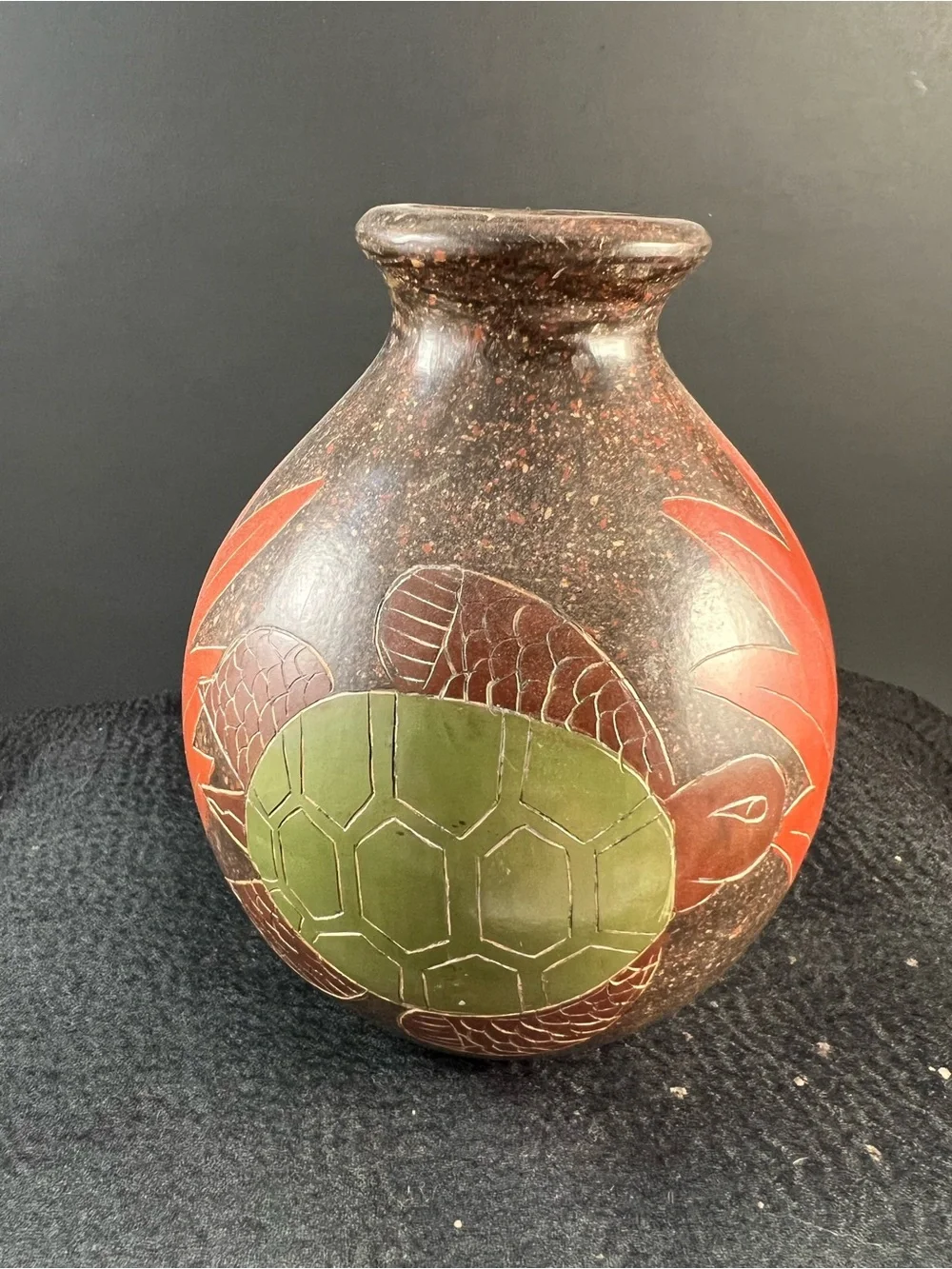 Vintage Native American Style Etched Turtle Pottery Vase - 4.5”